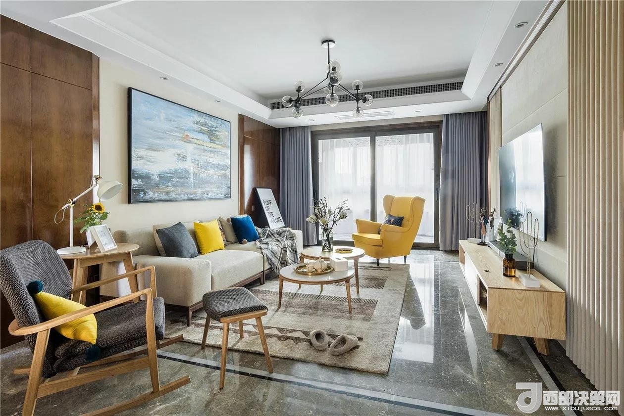 沙發(fā)背景墻選對裝飾畫，才能美了整個客廳空間！