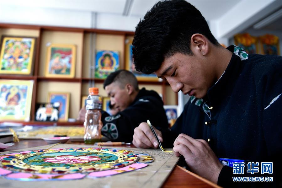 (新華全媒頭條·決戰(zhàn)決勝脫貧攻堅·圖文互動)(12)在青山綠水間跨越千年——青海探索生態(tài)脫貧之路報告