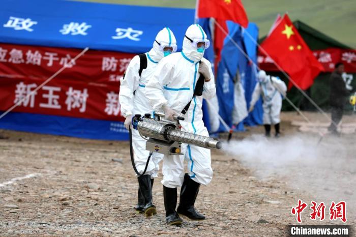 圖為進(jìn)行現(xiàn)場消毒。青海省應(yīng)急廳